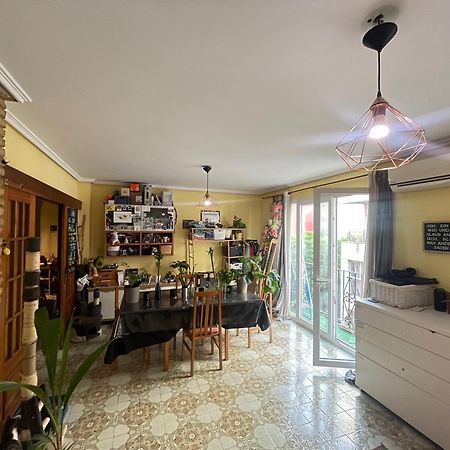 Grosses Modernes Zimmer "Silber" Fuer 2 Personen Und Katzenliebhaber Valencia Bagian luar foto