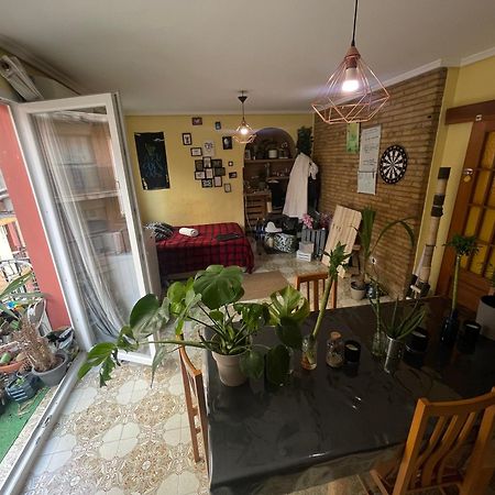 Grosses Modernes Zimmer "Silber" Fuer 2 Personen Und Katzenliebhaber Valencia Bagian luar foto