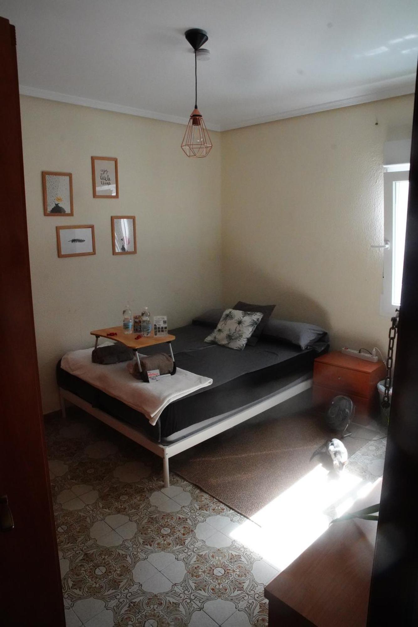 Grosses Modernes Zimmer "Silber" Fuer 2 Personen Und Katzenliebhaber Valencia Bagian luar foto